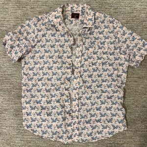 Mens Untuckit Slim shirt. 100% Linen.